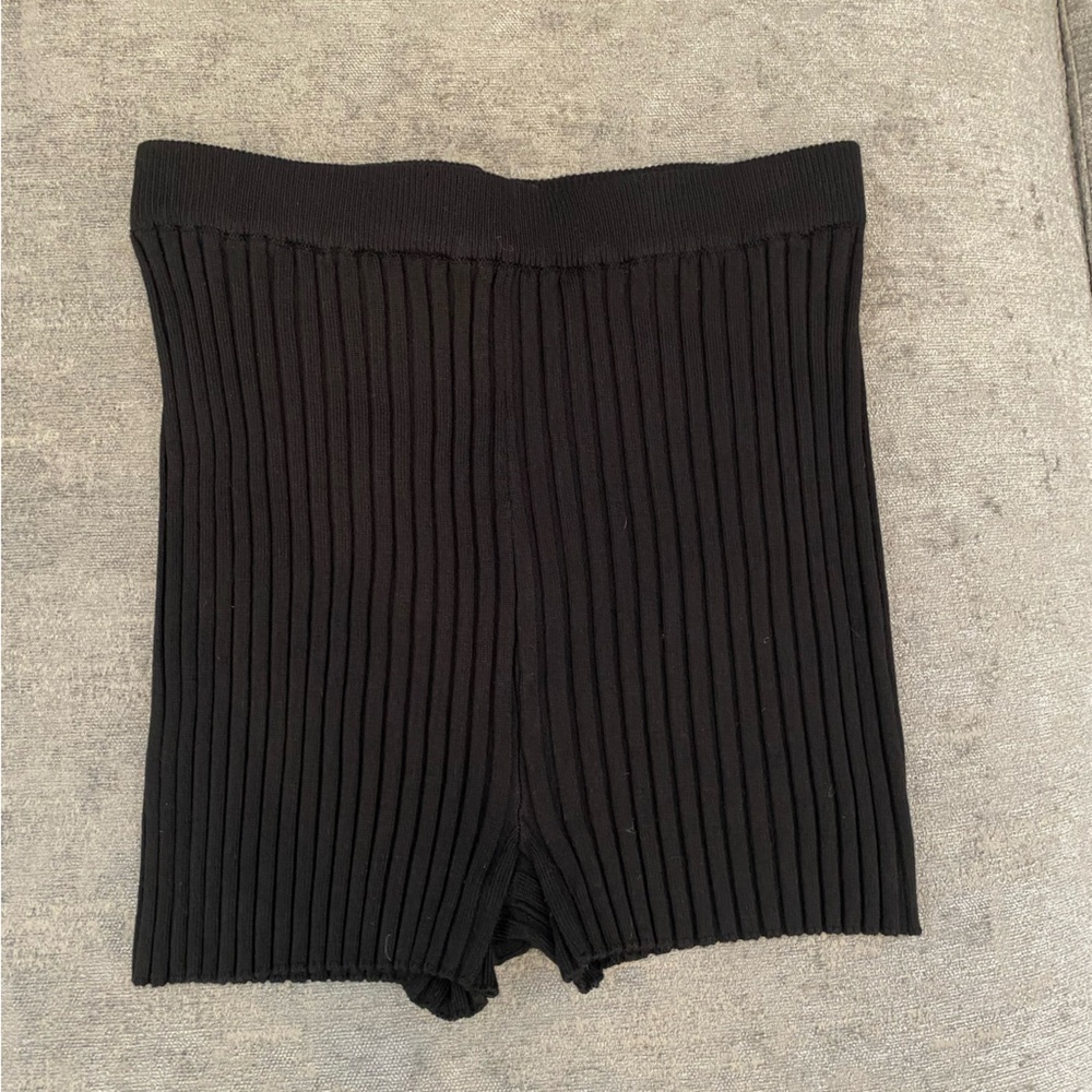 Whitefox Ribbed Shorts - Picture 4 of 5